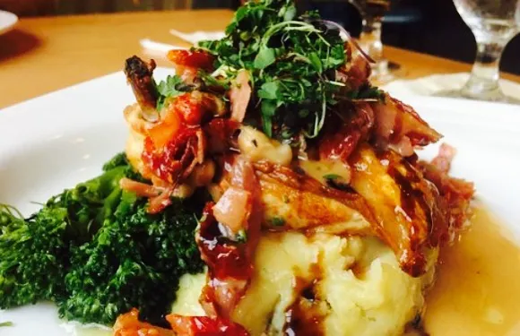 Horizons Restaurant & Lounge