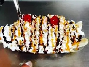 Roaring 20'S Ice Cream Parlor