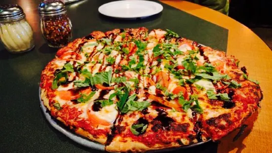 Boulder Creek Pizza & Pub