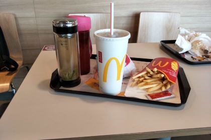 麦当劳(新郑国际机场店)