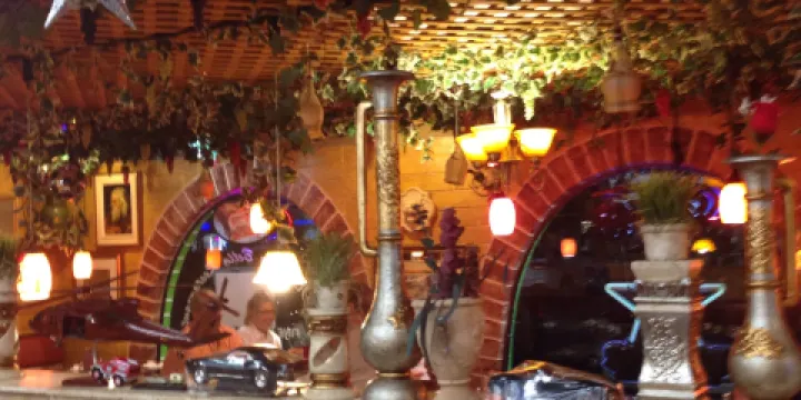 J.R. Pizza Bella Restaurant