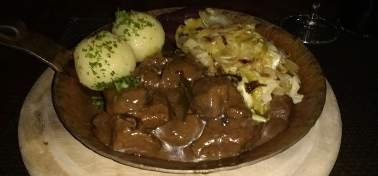 Oma Kepmann Der Gastliche Hof