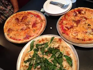 Fratelli's Wood-Fired Pizzeria