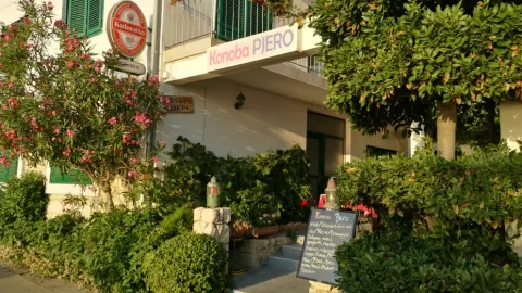 Konoba Pjero in Petrcane