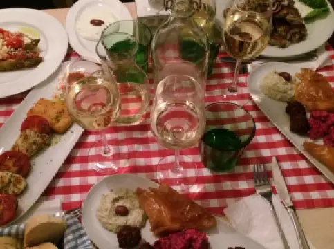 Masa Buka Recka Taverna