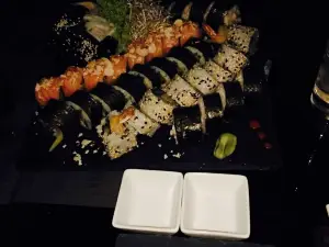 Dojo Sushi Bar