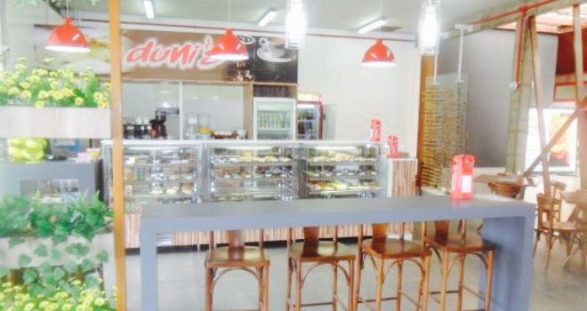 Duni's Cafeteria