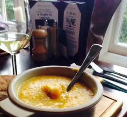 The Golden Lion Rossett