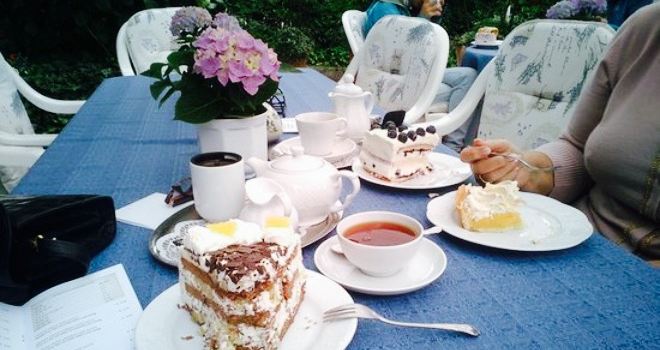 Achter de Mur Cafe Brooks