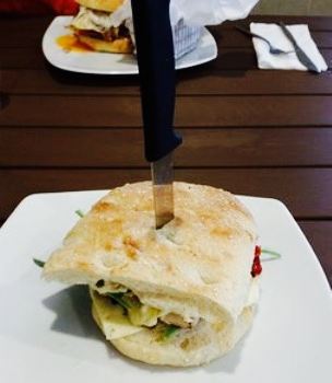Rogue Carriage Cafe/Restaurant