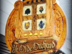 Ye Olde Orchard Pub & Grill