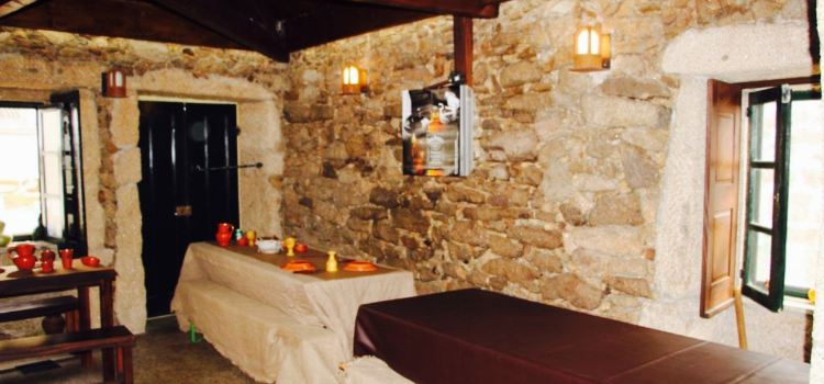 Fornos Do Rei Taberna Medieval