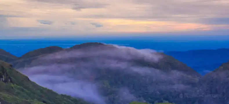 Các khách sạn gần Mandiri University