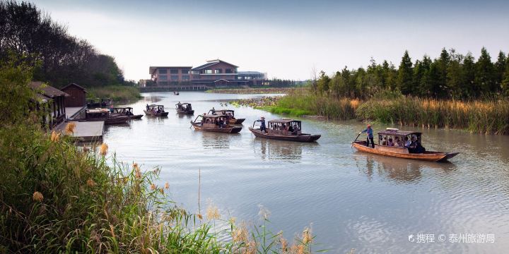 Qin Lake Tourist Attraction