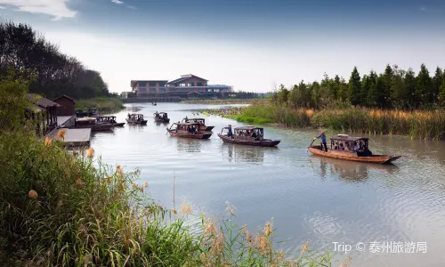 Qin Lake Tourist Attraction