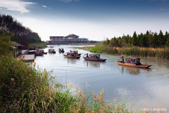 Qin Lake Tourist Attraction