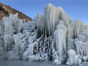 河坎子冰雪冰瀑大世界