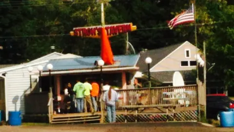 Stroh's Tavern in Evans