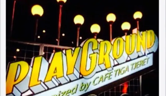 Playground Cafe Solo