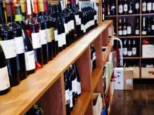 Leroy Bar & Wine Shop