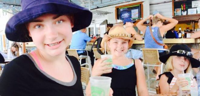 High Tide Bar & Seafood Grill
