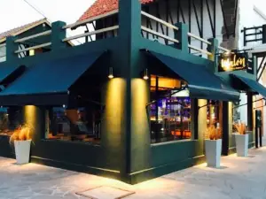 Malón Restaurant