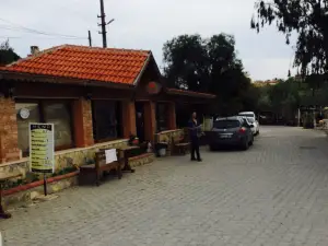 Teos Taxi Cafe Restaurant