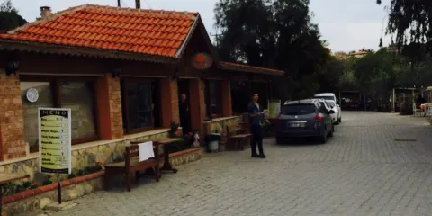 Teos Taxi Cafe Restaurant