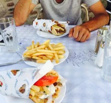 Kenny's Gyros & Grill Restaurant