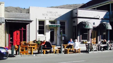 The bank Cafe in Clyde