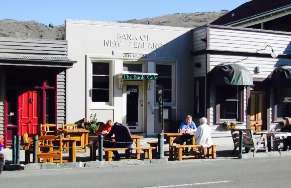 The Bank Cafe