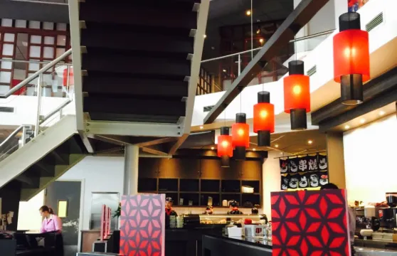 Fuji-Fuji Sushi & Grill