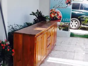 Little Hut Authentic Veg Restaurant