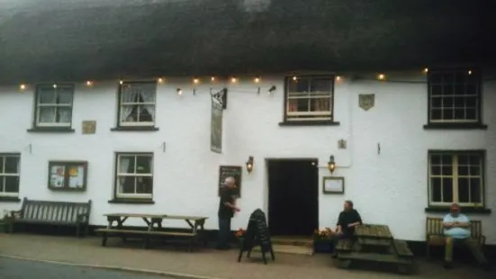 Taw River Inn and Holiday Cottage