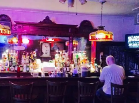 Patsy's Tavern & Restaurant