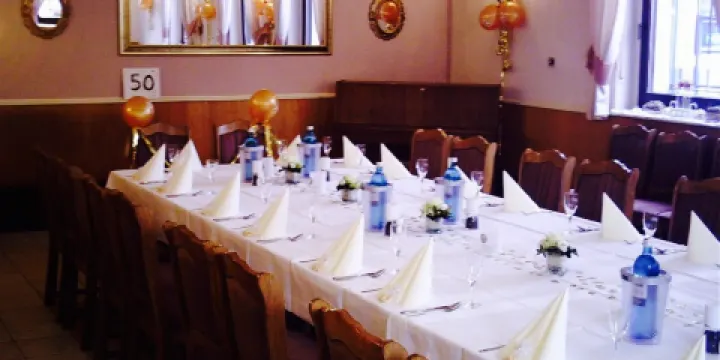 PINGSDORFER - Hof Restaurant und Biergarten