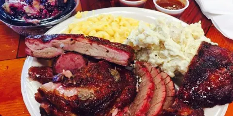 McKenzie's Barbeque & Burgers