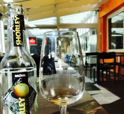 Guidon, Hotel Restaurant