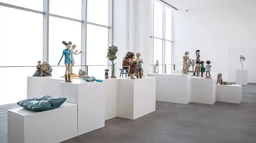 용 미술관 서관 주변 호텔