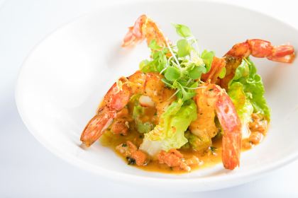 100 Century Avenue Bar