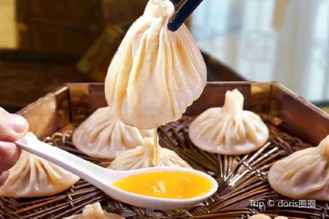 Xi an Jiasan Stuffed With Juicy Pork Baoziguan