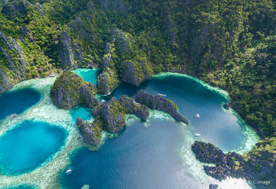 Coron Super A Line Panoramic Tour - Hot & Cold Lake & Kayangan Lake & Twin Lagoon & Skeleton Wreck
