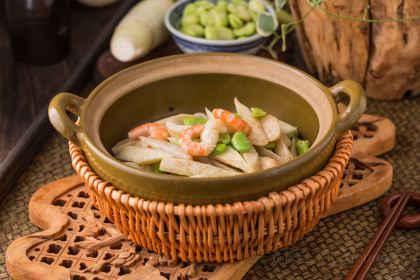 Nanjing Da Pai Dang ( De Ji Square )