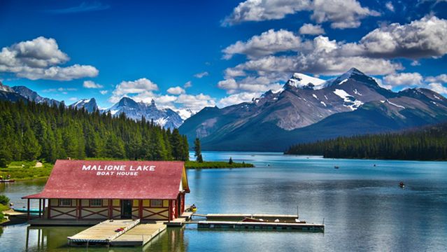 Maligne Lake