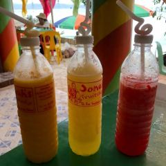Jonah's Fruit Shake & Snack Bar 여행 사진