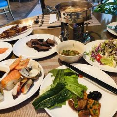 MO DA XI ER DU YI LIN DU JIA JIU DIAN JING YI XUAN QUAN RI ZHI CAN TING User Photo