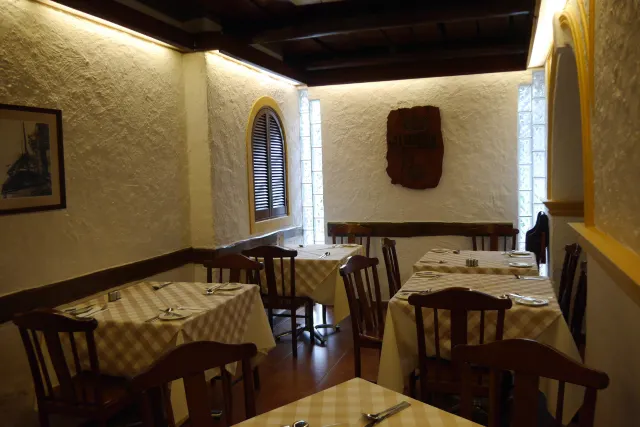 船屋葡國餐廳的店內環境