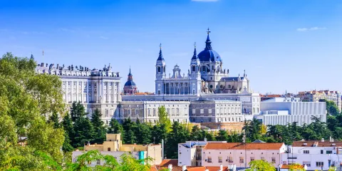 阿穆德納聖母主教座堂