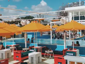 Tropicola