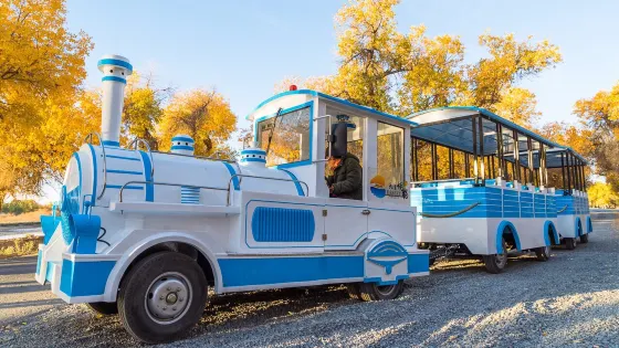 額濟納胡楊林旅遊區